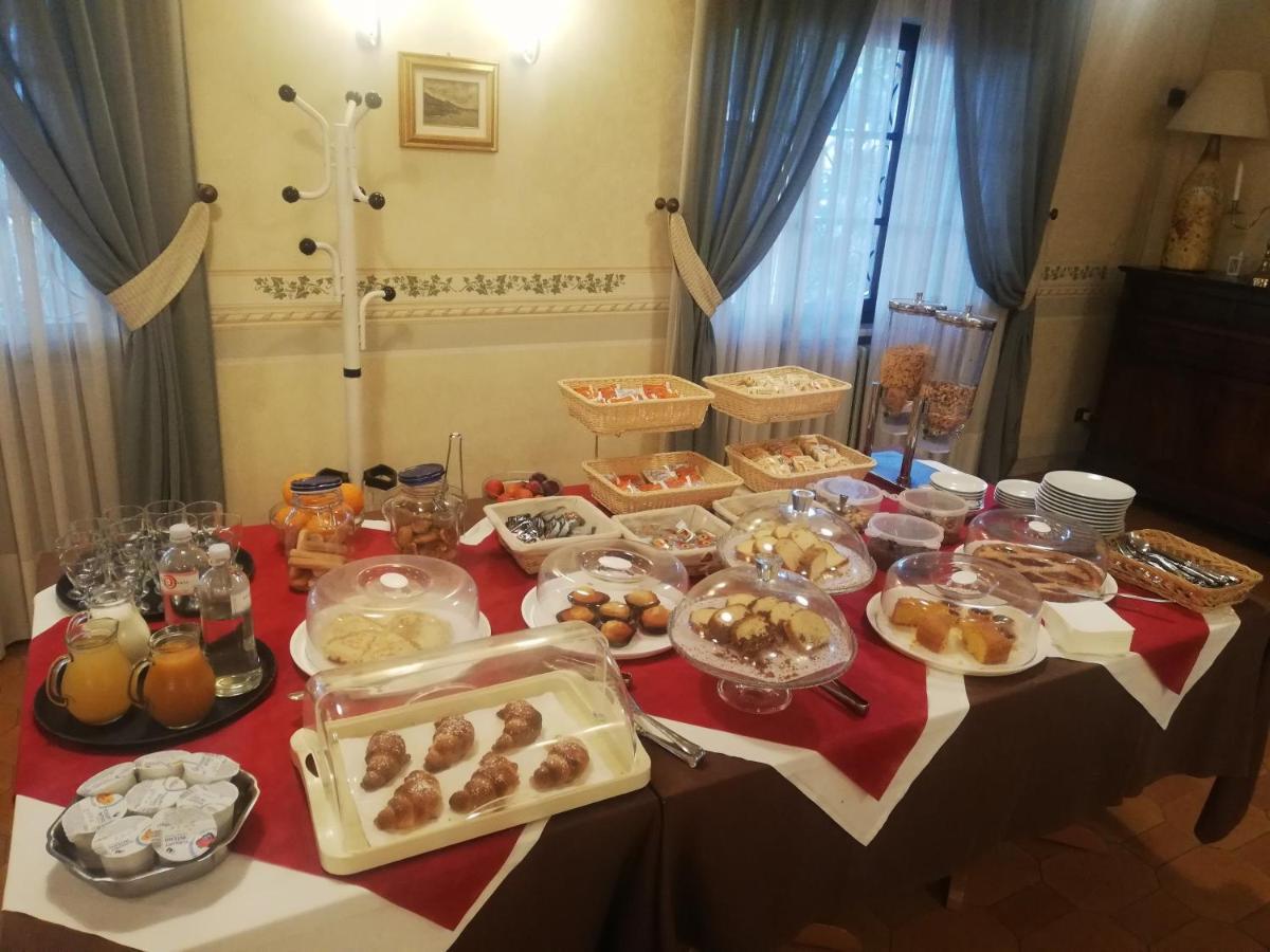 Ristorante Albergo San Michele 오메 외부 사진