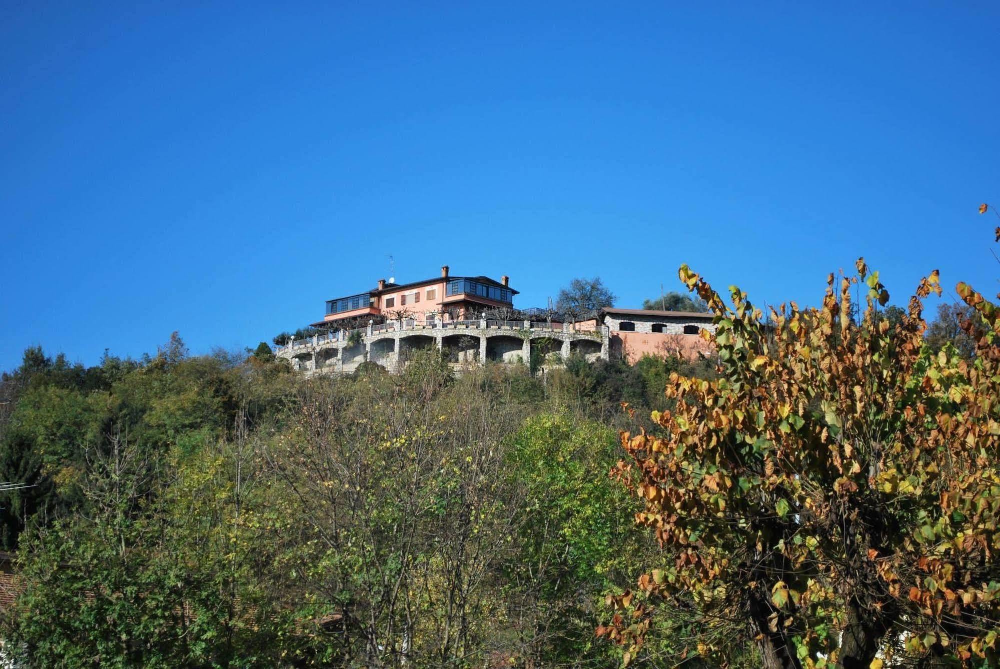 Ristorante Albergo San Michele 오메 외부 사진